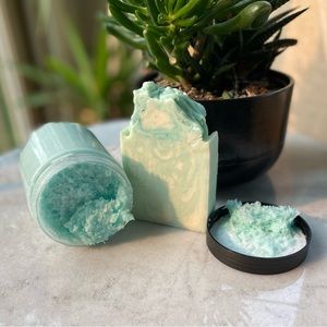 Sea Salt Foaming Sugar Scrub- H2O - Disney 8.5oz